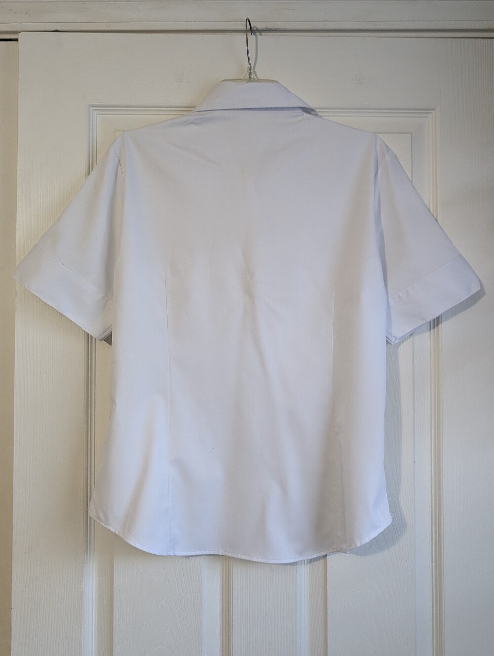 Sunnow Classic White Short-Sleeve Button-Up Top Size L - Picture 6 of 8